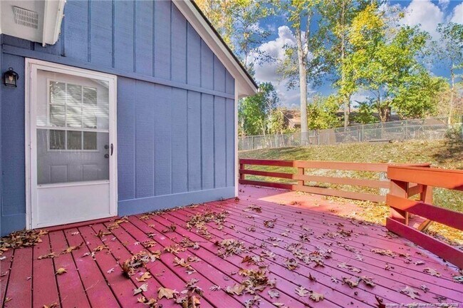 Building Photo - 353 Bahama Loop