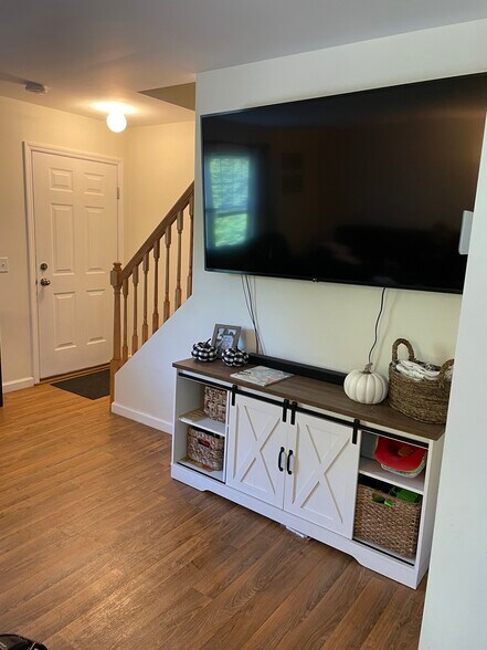 living room - 228 Wells St