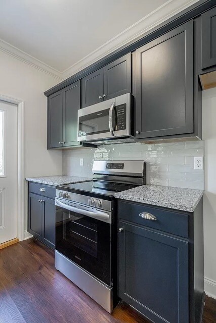 Building Photo - 5551 Stream Ln