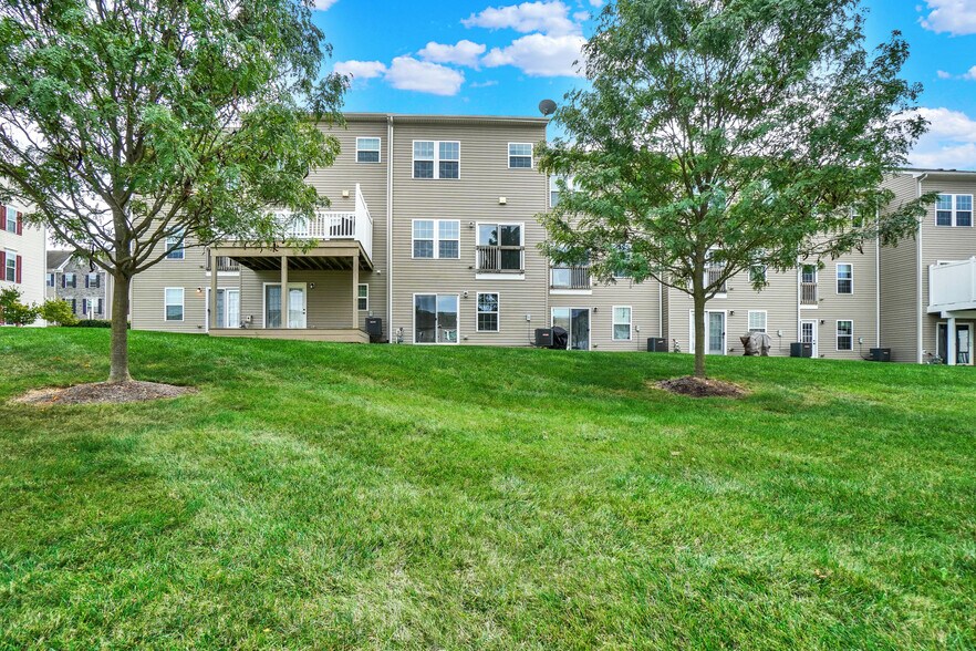 Building Photo - 1269 Elderslie Ln