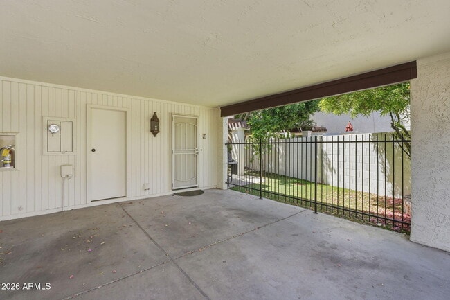 Building Photo - 8825 S 48th St