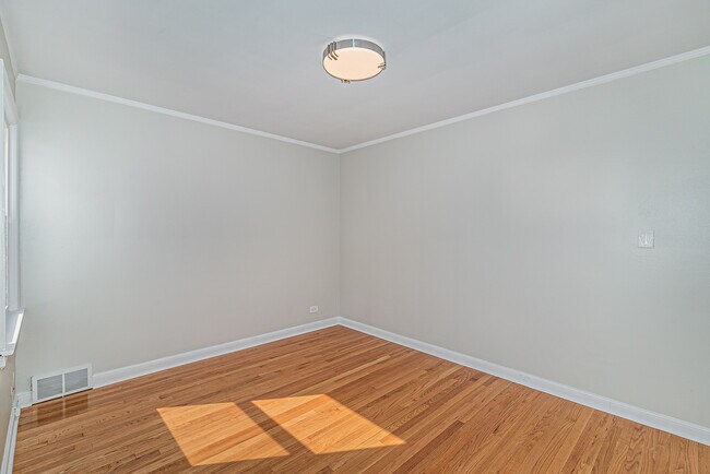 Building Photo - 4207 Main St