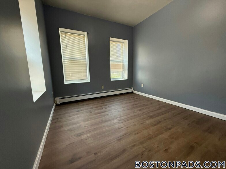 Building Photo - 114 Mt Pleasant Ave