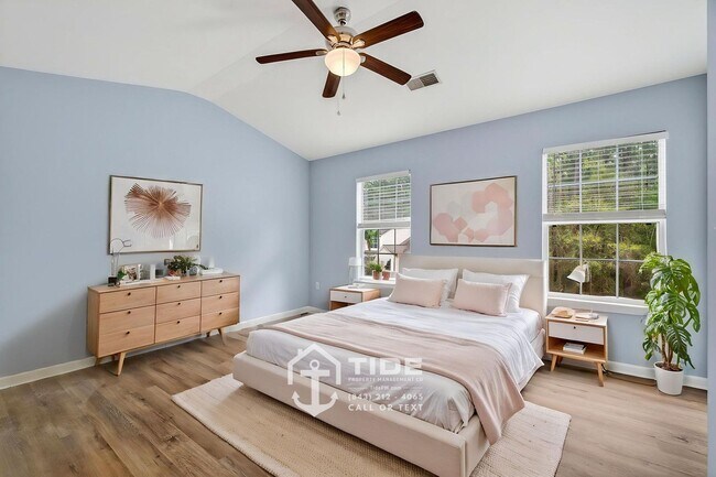 Building Photo - Townhome Living on Daniel Island