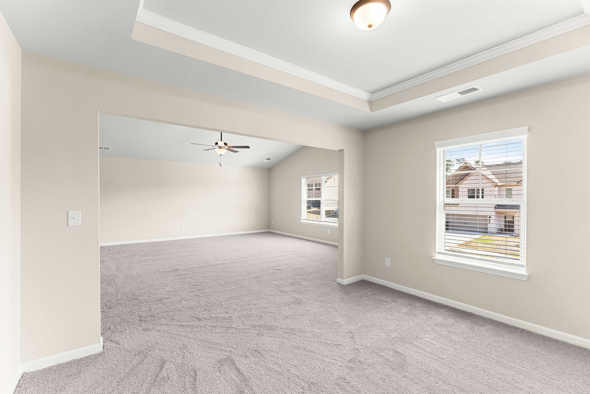 Building Photo - 755 Lakehaven Ln