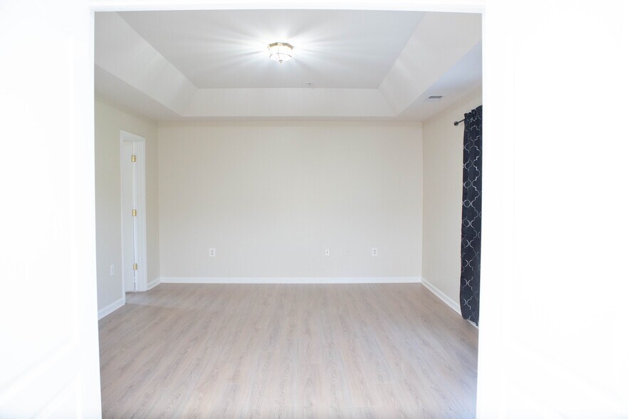 Building Photo - 2829 Forest Run Dr