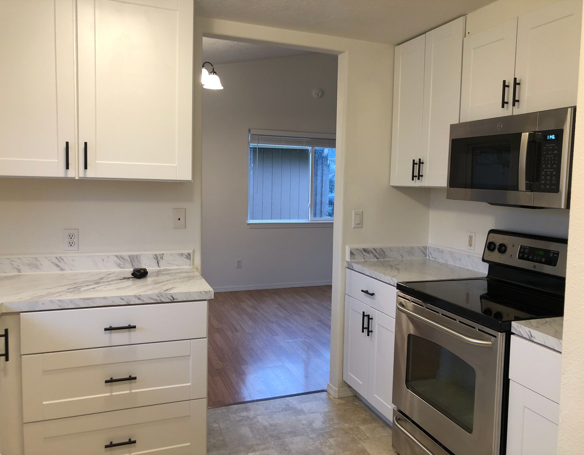 Building Photo - 4225 Mahrt Ave SE