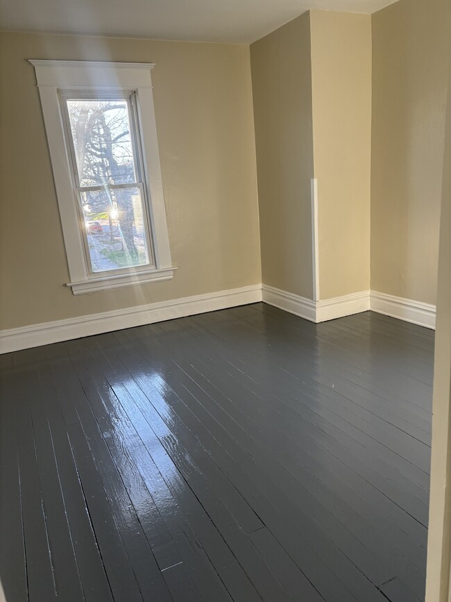 Building Photo - 957 Dorchester Ave SW