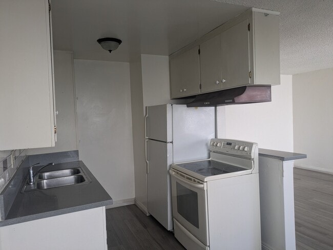 Building Photo - 20415 Anza Ave