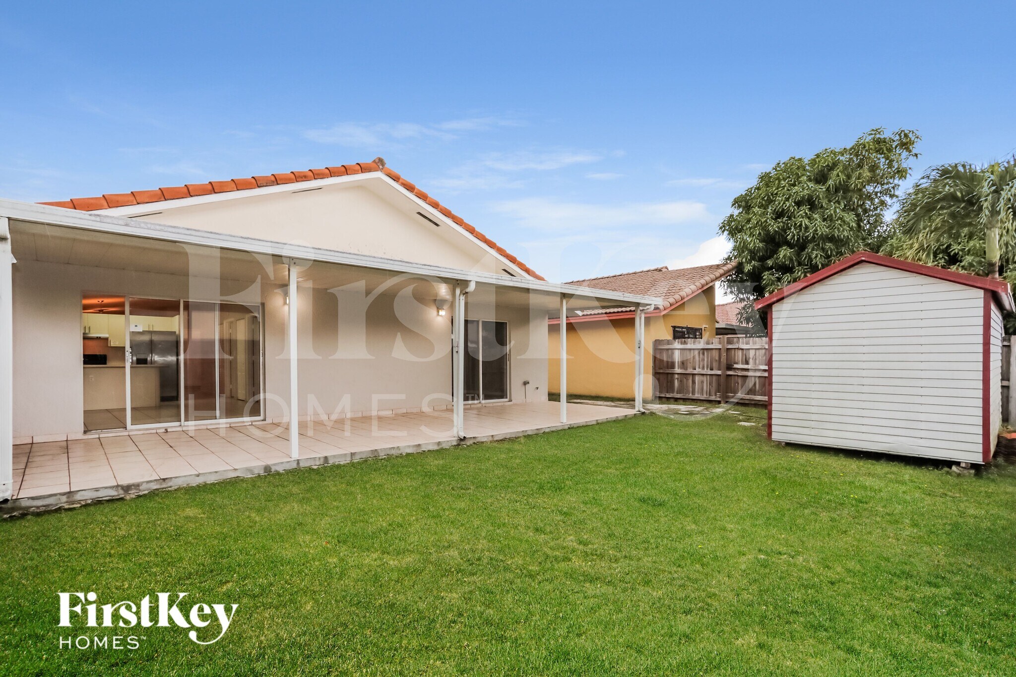 Building Photo - 15565 SW 138th Ave