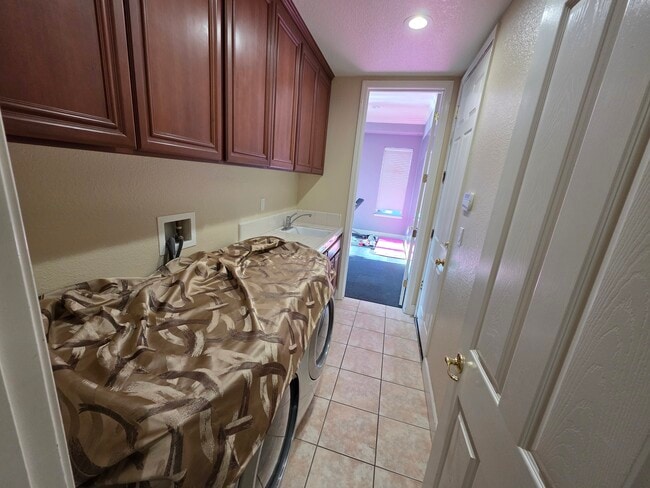 Building Photo - 1850 Ballybunion Dr