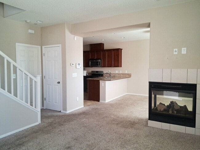 Building Photo - For Rent. 3 Bedroom, 2.5 Bath