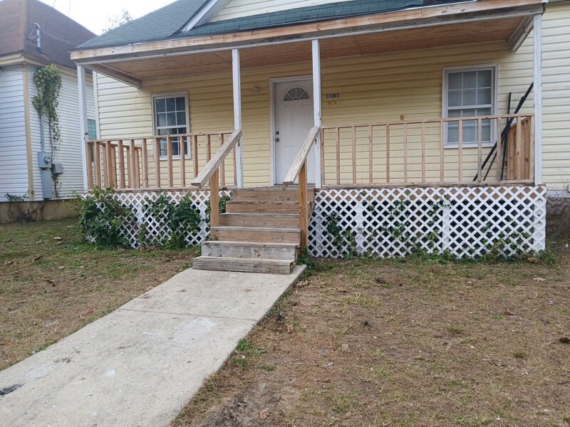 Building Photo - 1161 Lawton Dr