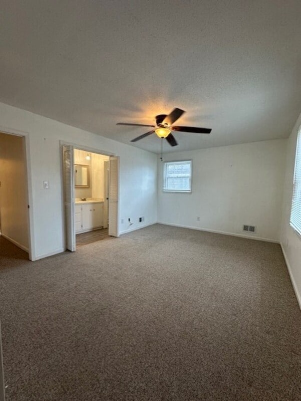 Building Photo - 107 Sunny Vista Dr