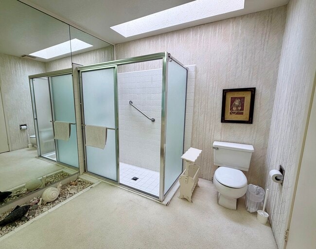 Building Photo - 347 Villena Way