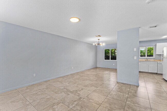 Building Photo - 13789 Yarmouth Dr