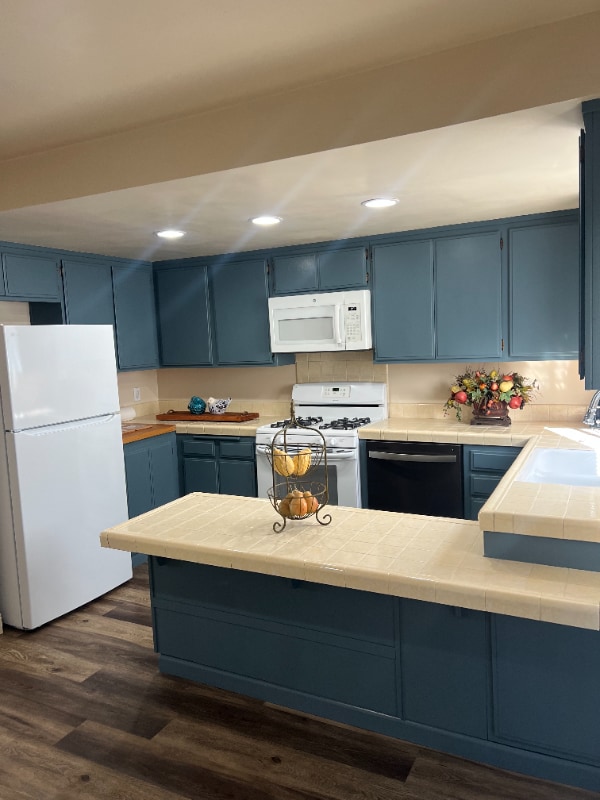 Building Photo - 509 E Park Ave