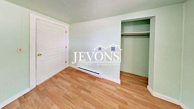 Building Photo - Pet-friendly single-family home in Tieton ...