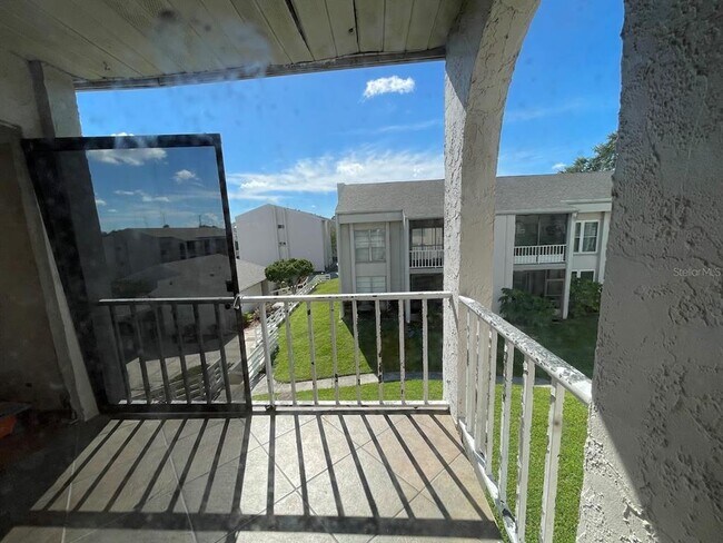 Building Photo - 2625 FL-590