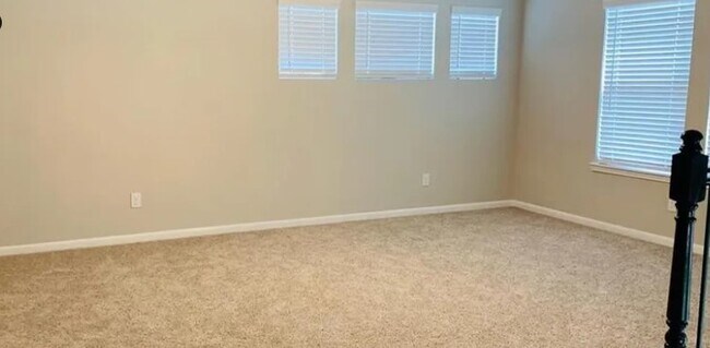 Building Photo - 2251 Green Kale Dr