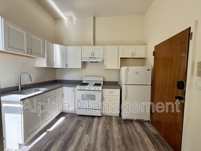 Building Photo - 2315 Mission St