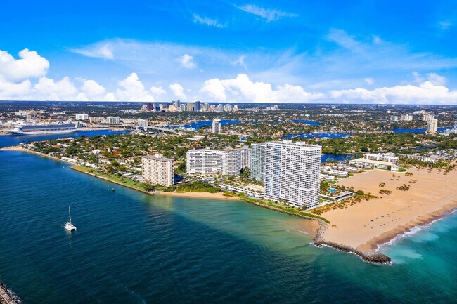 Building Photo - 2000 S Ocean Dr