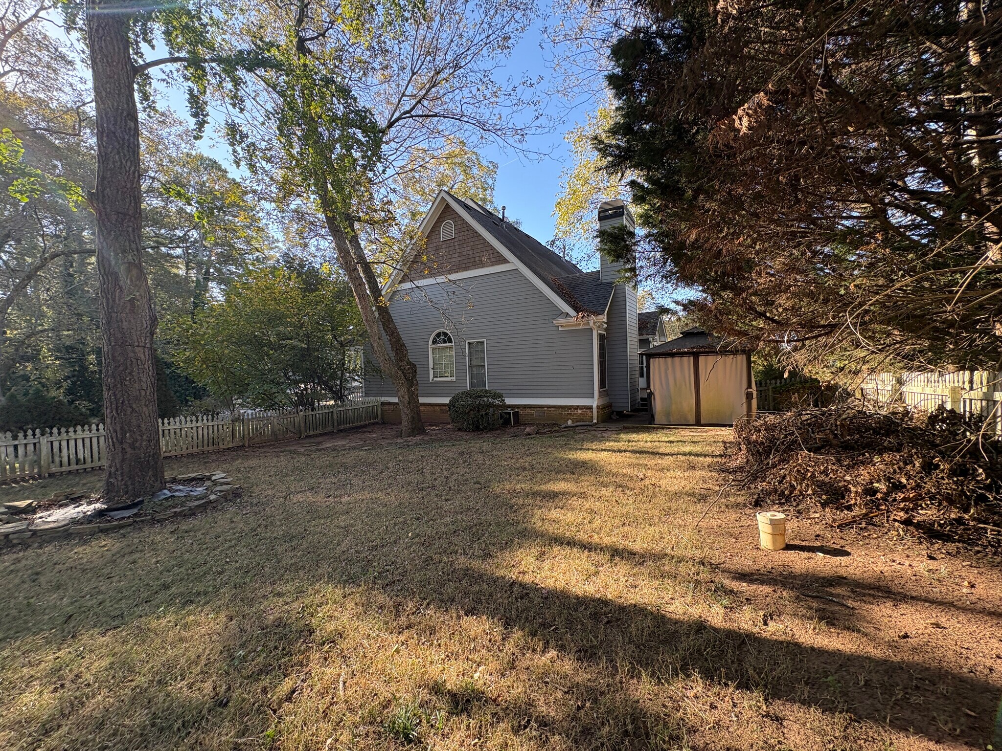 Building Photo - 1736 Brockett Rd