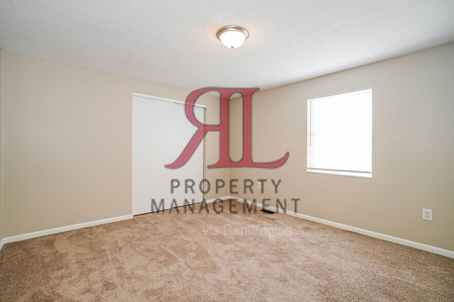 Building Photo - 1467 Worthington Row Dr