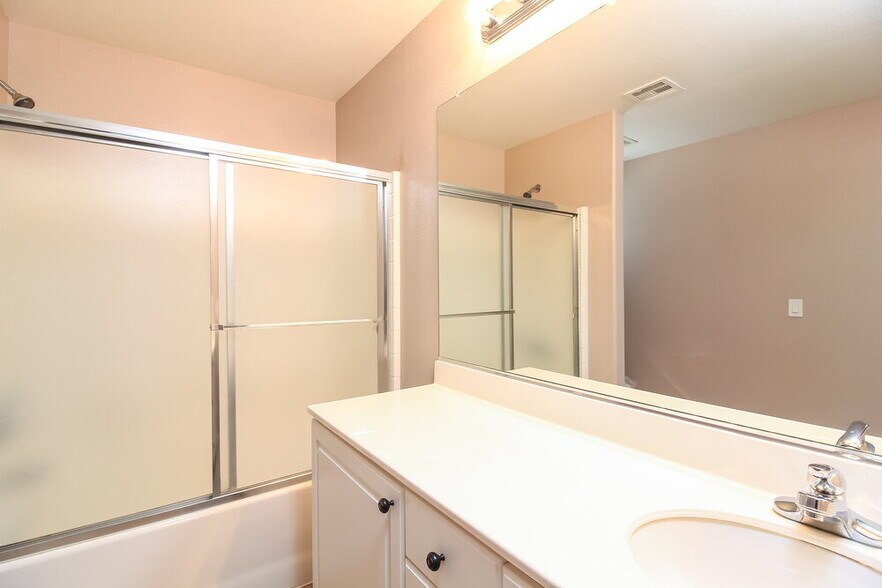 Building Photo - 11758 Bergamo Ct