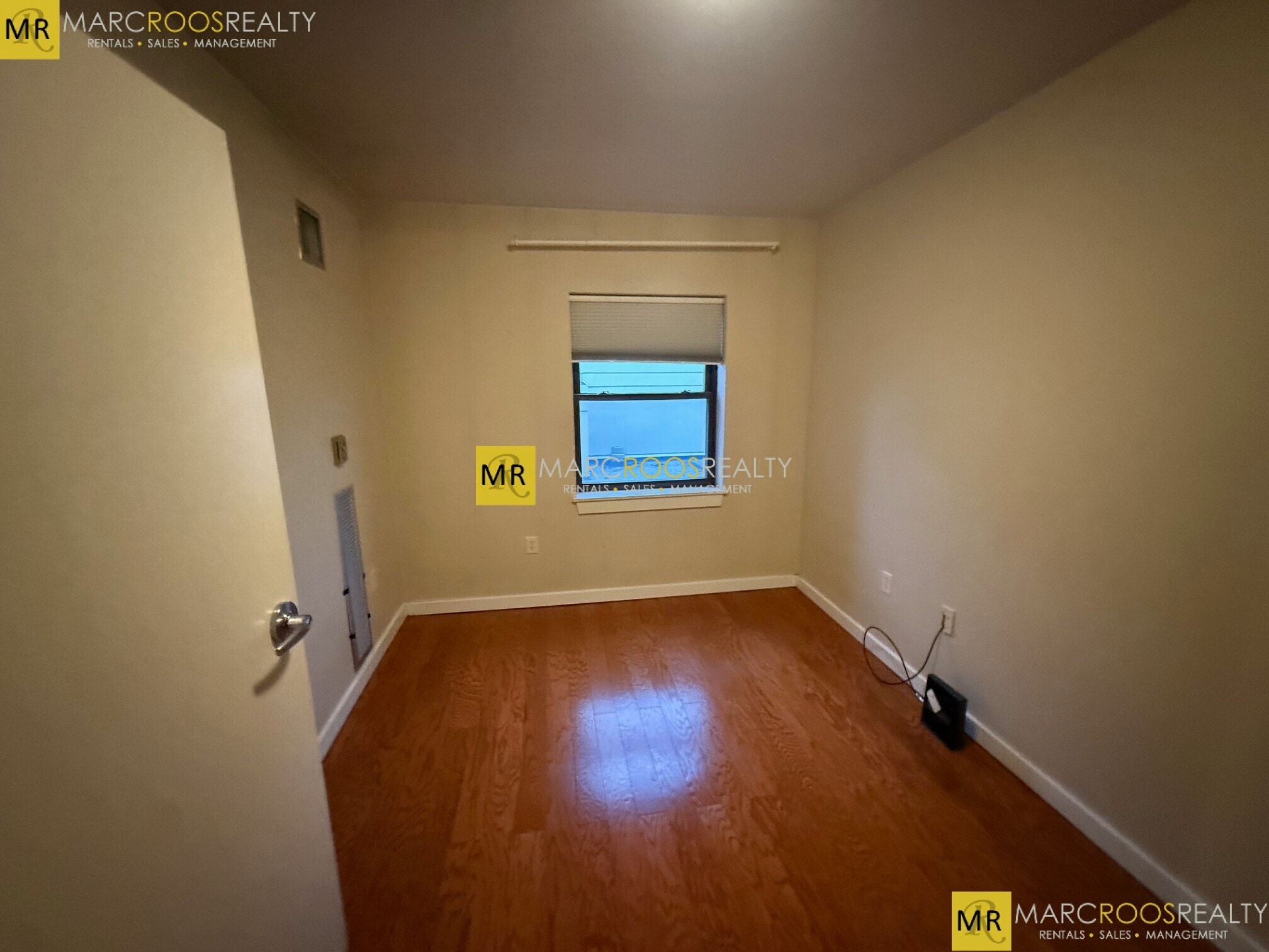 Building Photo - 534 Commonwealth Ave