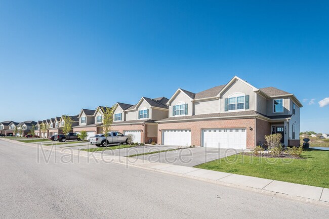 Building Photo - 15014 Quincy Cir
