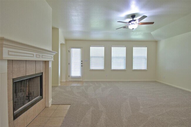 Building Photo - 7749 Squirrel Hollow Dr