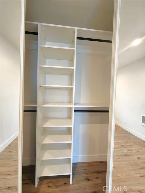 Building Photo - 120 S Francisca Ave