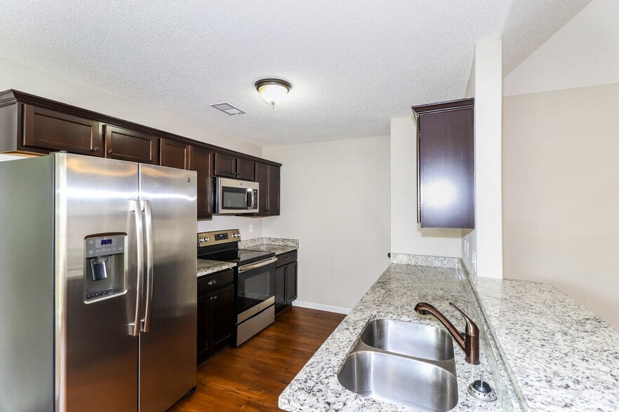 Building Photo - 1075 Carib Loop W