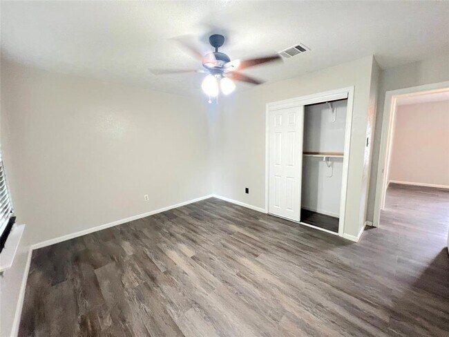 Building Photo - 819 Buckeye Pl