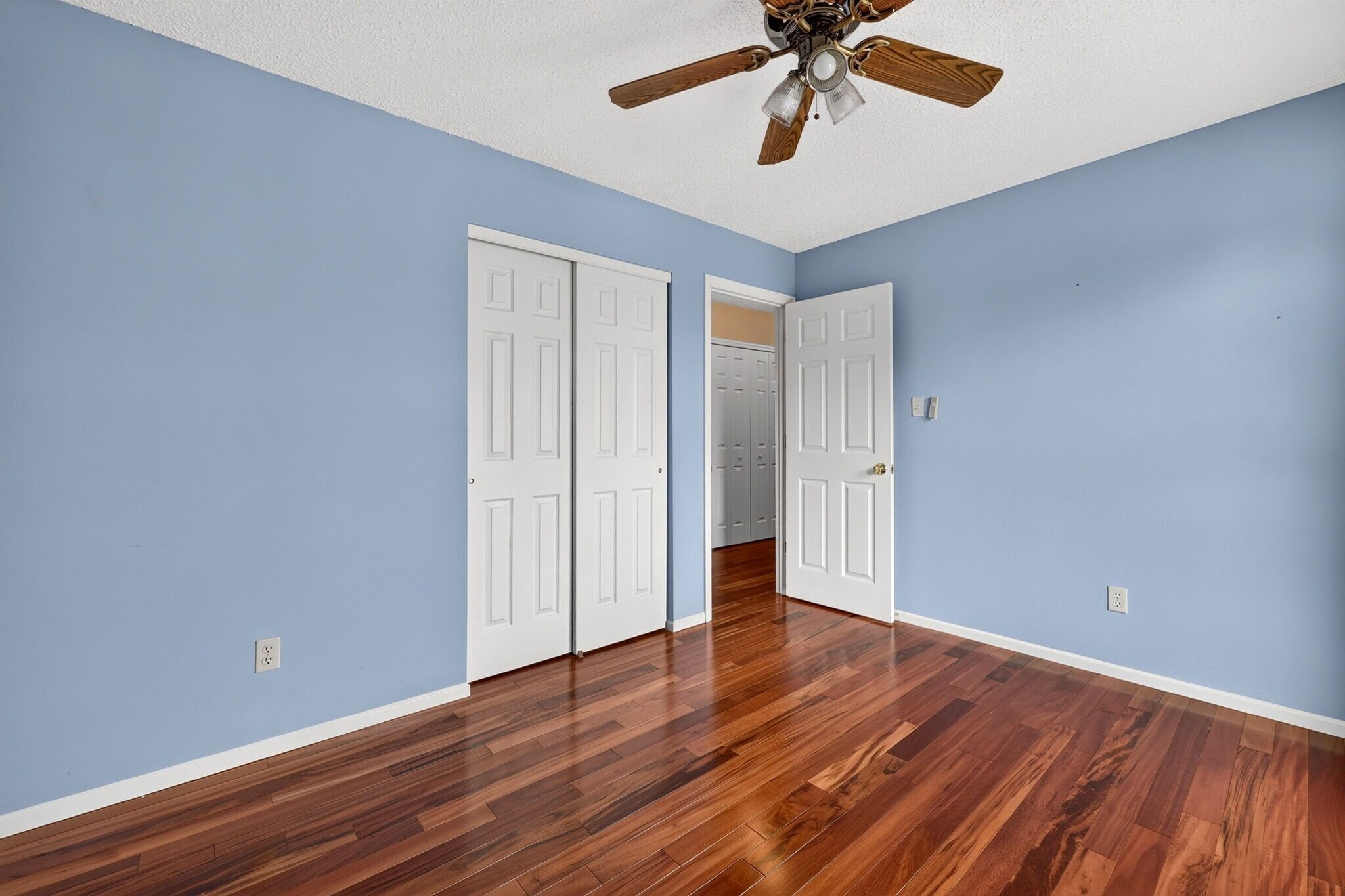 Building Photo - 2600 Northcliffe Dr
