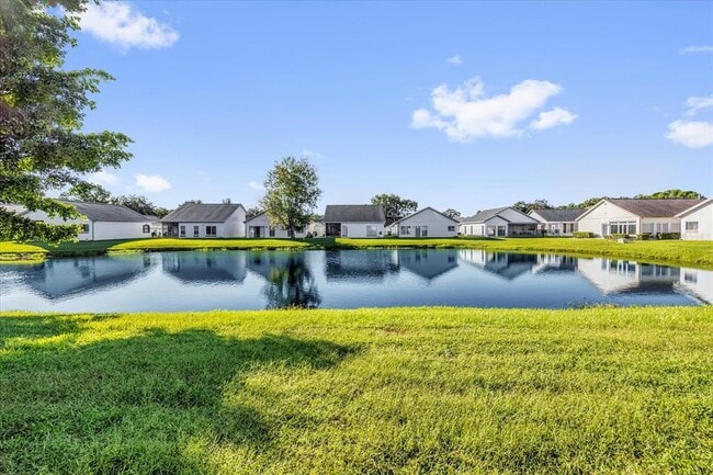 Building Photo - 5808 Parkview Point Dr