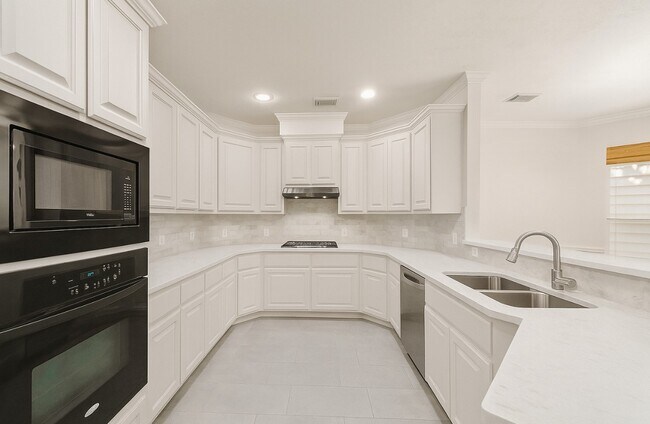 Building Photo - 1517 Asbury St