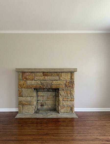 Building Photo - 2081 E 224th St