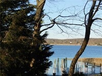 Building Photo - 14 Rocky Point Rd