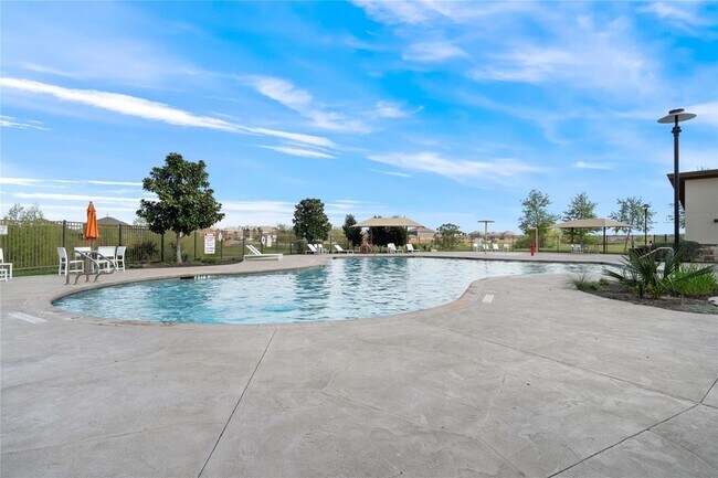 Building Photo - 603 White Steppe Way
