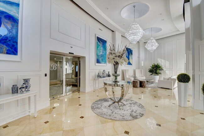 Building Photo - 4740 S Ocean Blvd