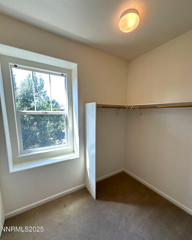 Building Photo - 545 Terracina Way
