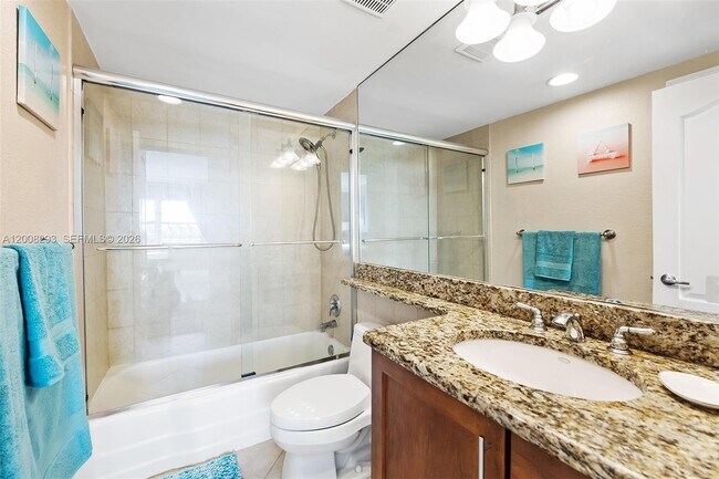 Building Photo - 2900 NE 30th St