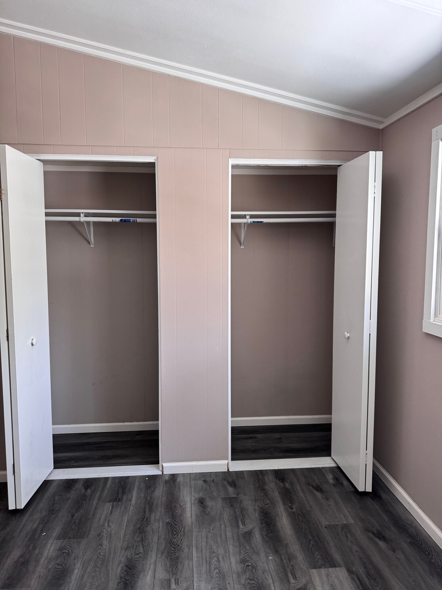 Ample storage in unit plus additional cage area in basement - 4152 Satuit Ln