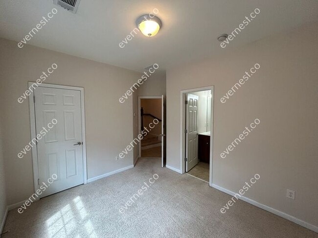 Building Photo - 2171 Weldonberry Dr
