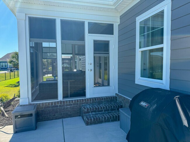 Building Photo - 5016 Azul Lp