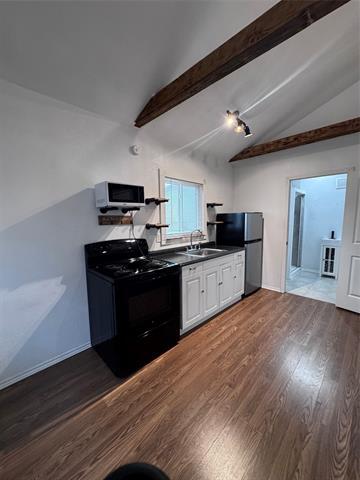 Building Photo - 3914 Shelley Blvd