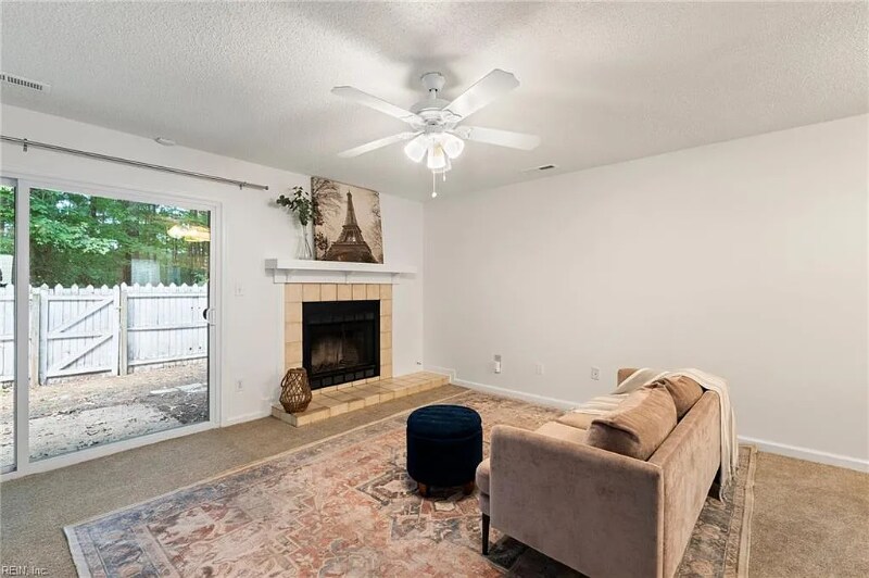 Building Photo - 732 Hecate Dr