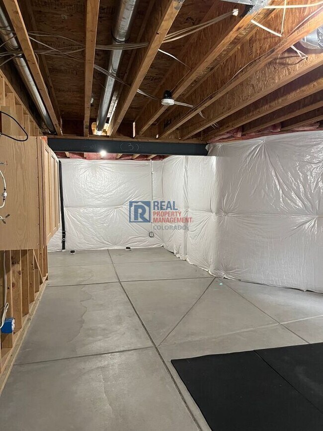 Building Photo - 10828 Heatherton Cir